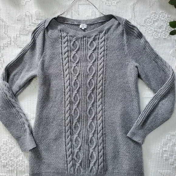 ⛄️ crown & ivy ⛄️ Gray and Silver Metallic Sweater - Picture 12 of 15